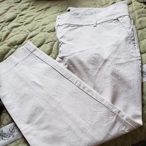 Ann Taylor white cropped pants